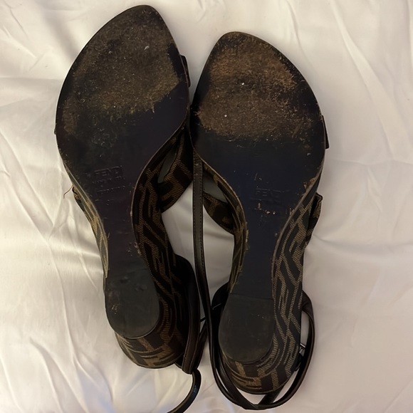 Authentic fendi wedge - Picture 4 of 4